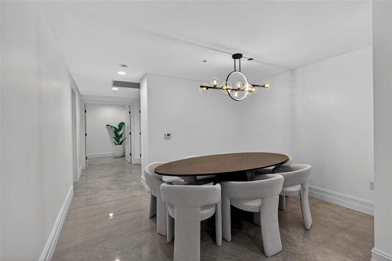 17301 Biscayne Boulevard 506 photo 22