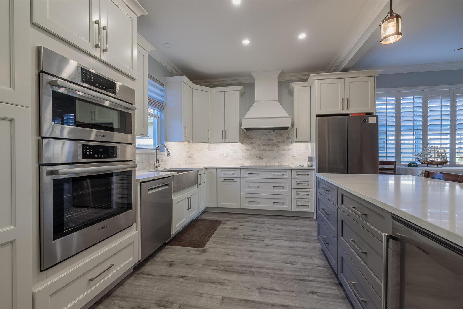 3285 SW Porpoise Circle photo 12