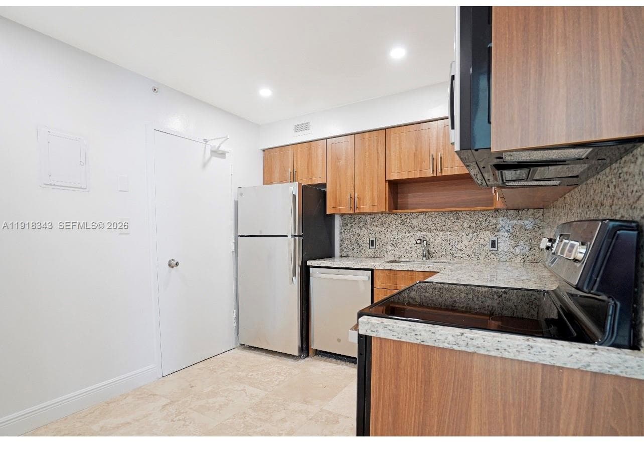 5101 Collins Ave 14K photo 2