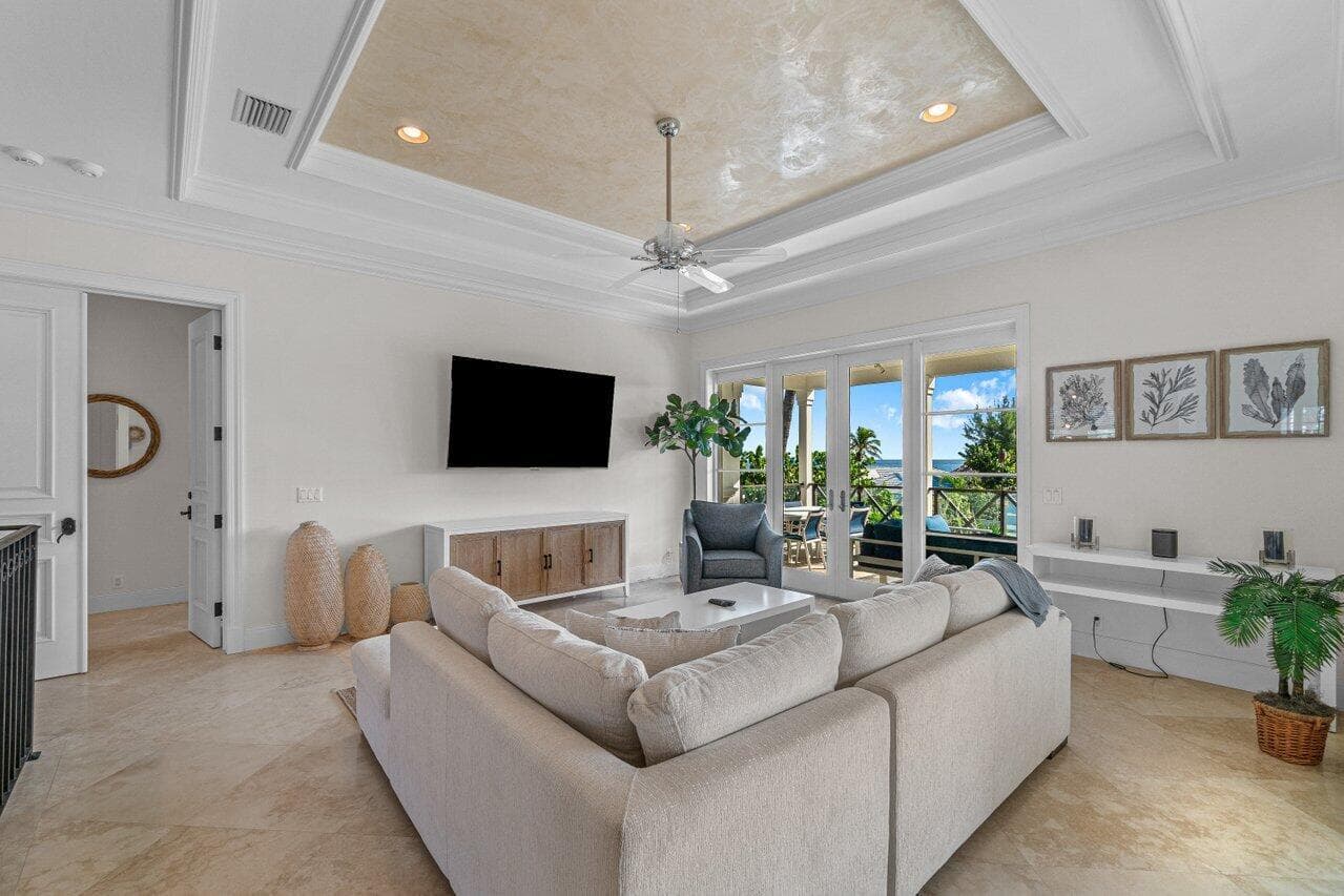 6103 N Ocean Boulevard N photo 18