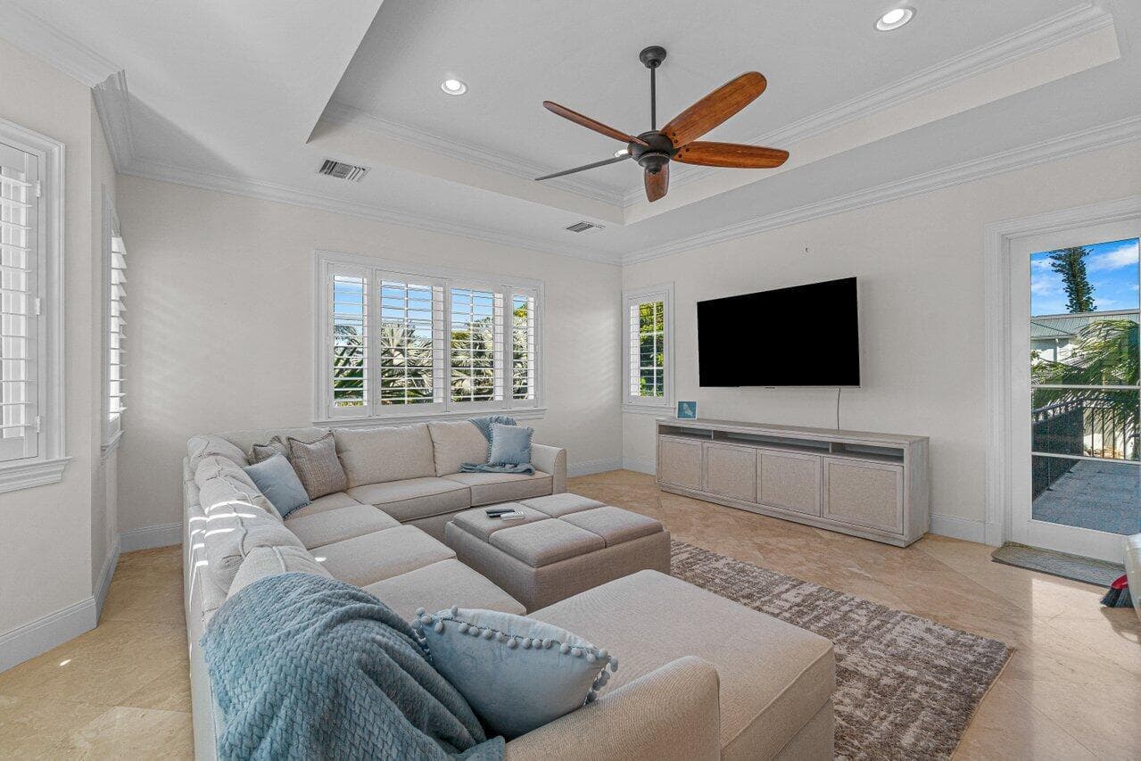 6103 N Ocean Boulevard N photo 25