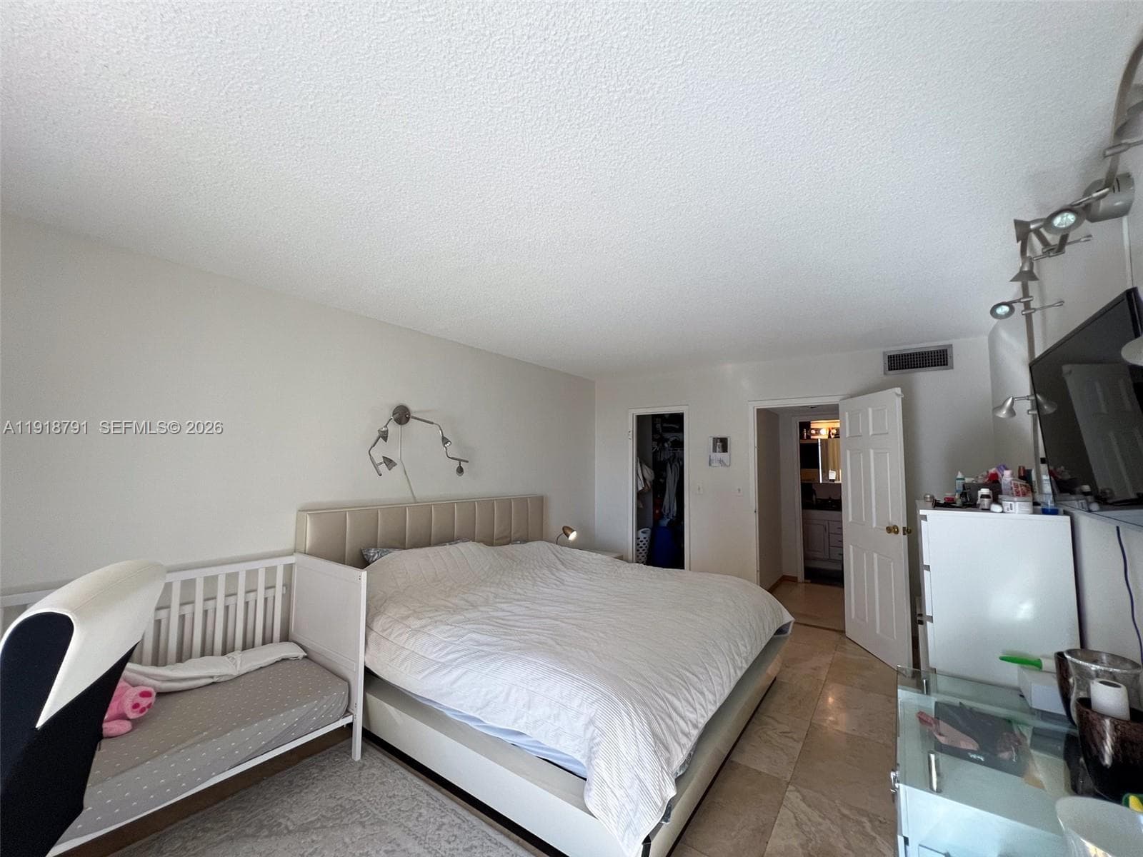 701 Three Islands Blvd 506 photo 16