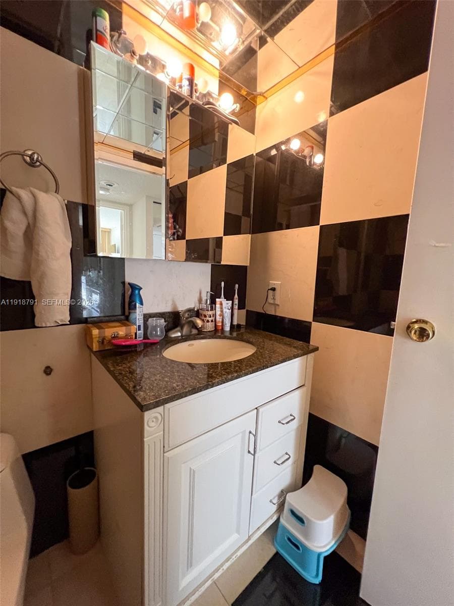 701 Three Islands Blvd 506 photo 11