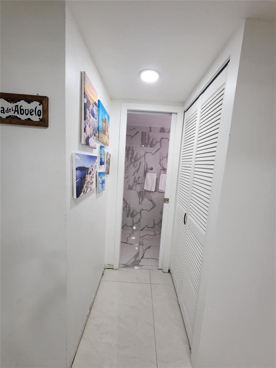 2500 Parkview Drive 403 photo 17