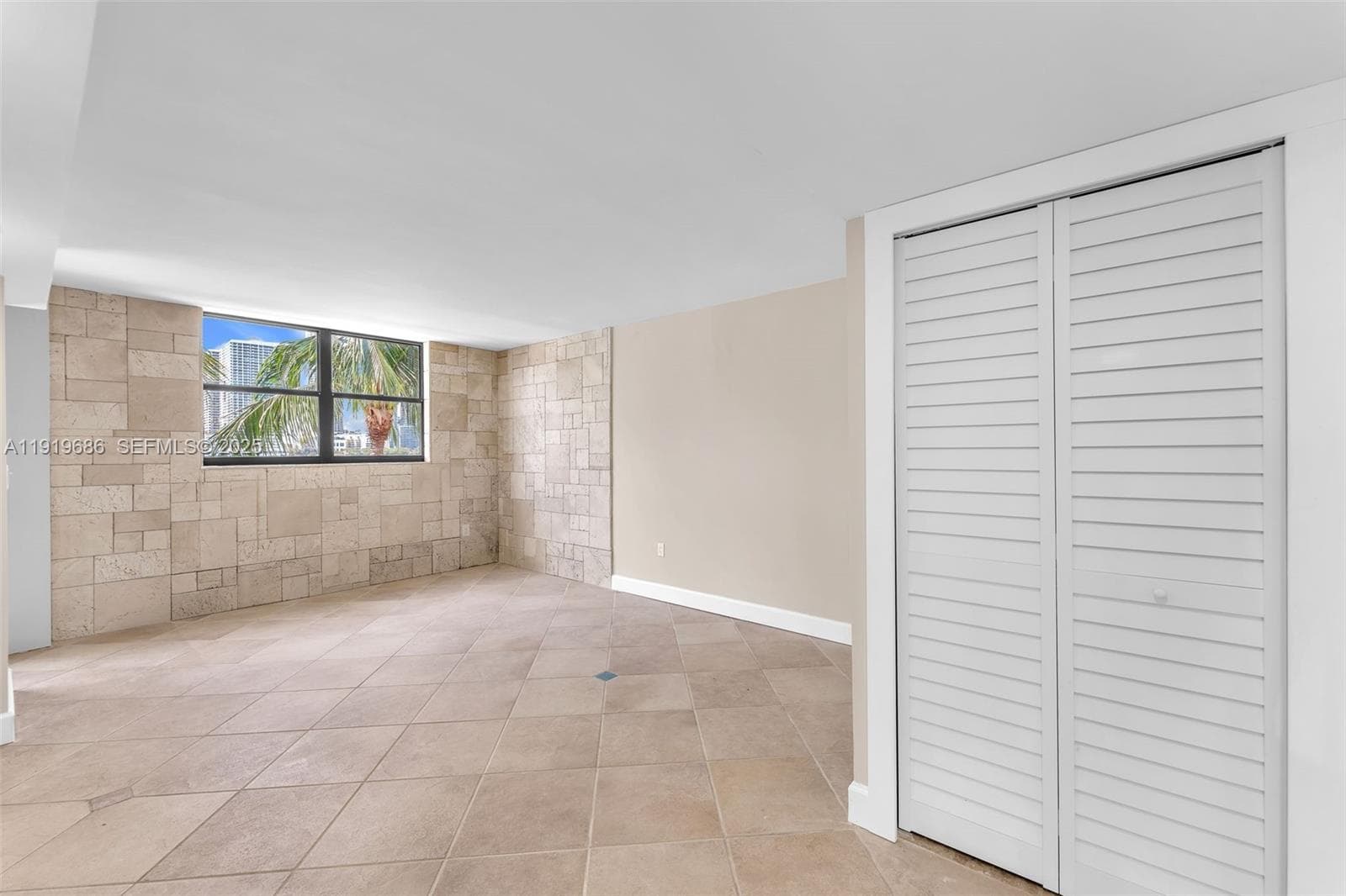 801 N Venetian Dr 208 photo 25