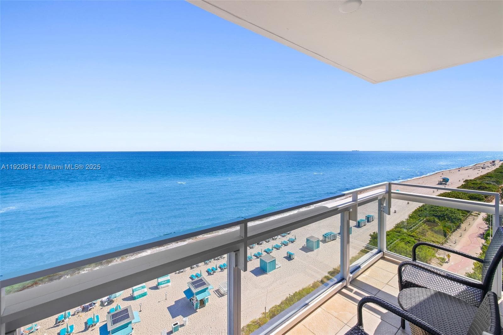 6801 Collins Ave 822(Door#) 805 (Legal#) photo 2
