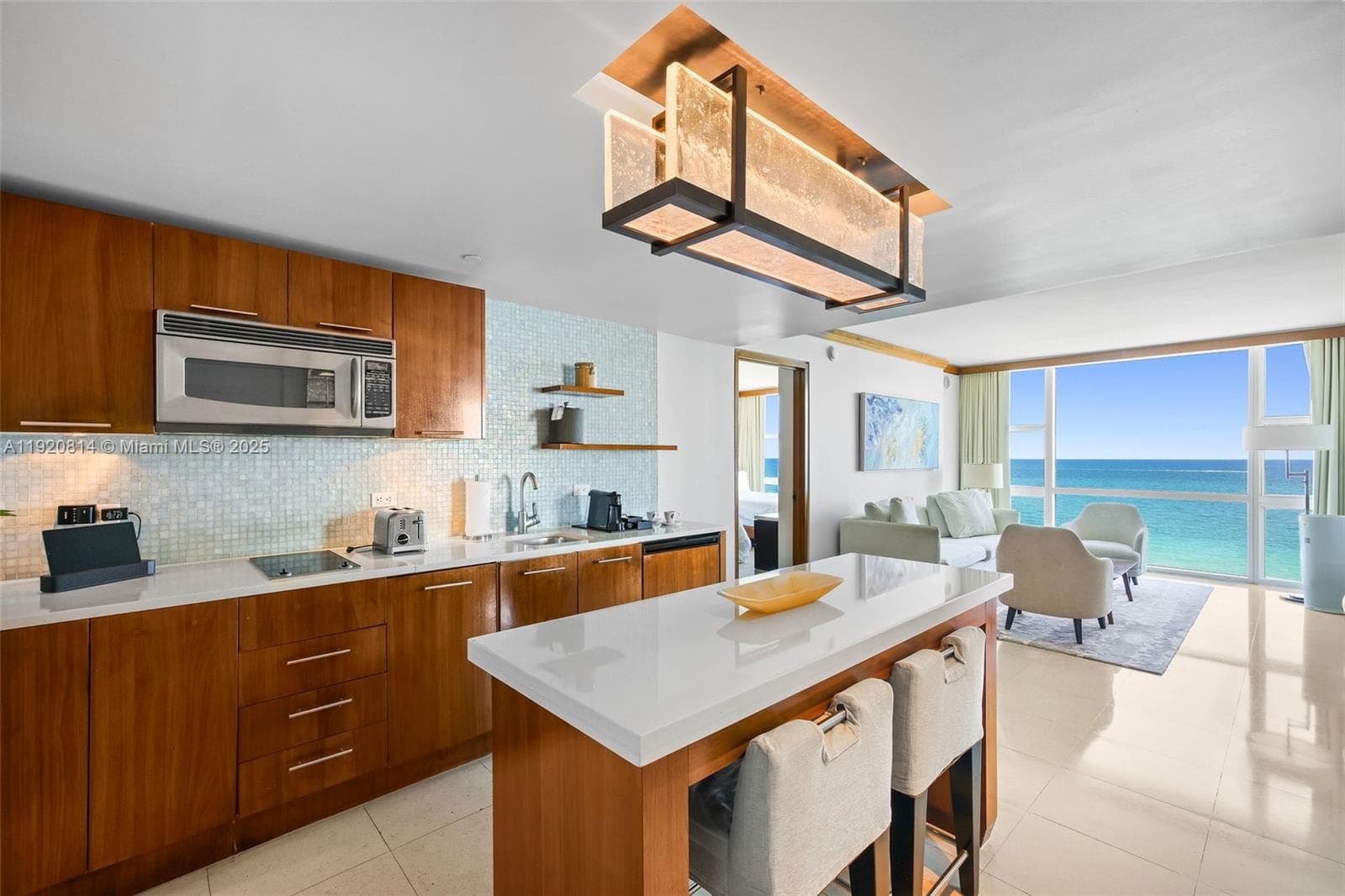 6801 Collins Ave 822(Door#) 805 (Legal#) photo 3