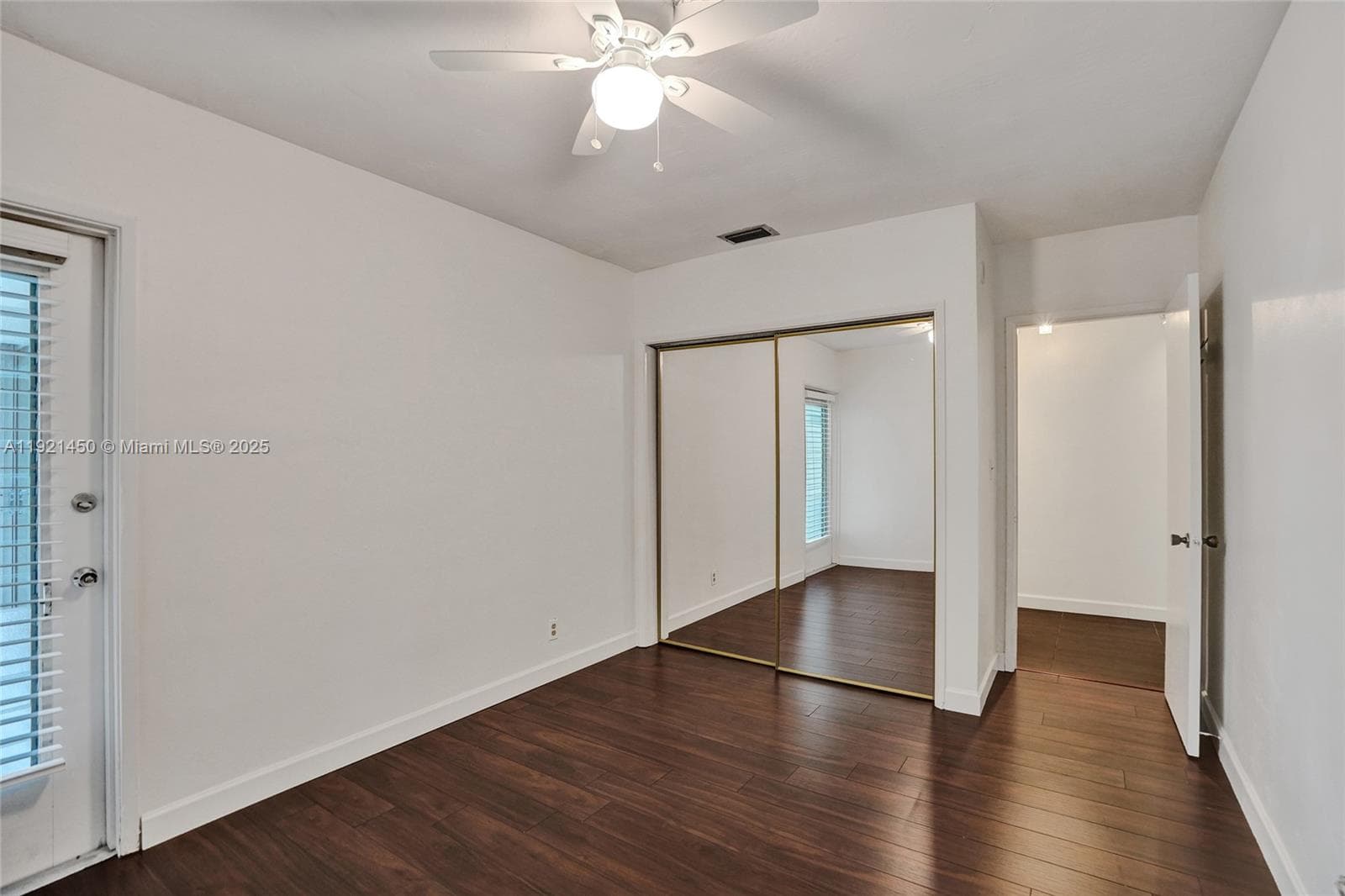1535 SE 15th St 208 photo 17