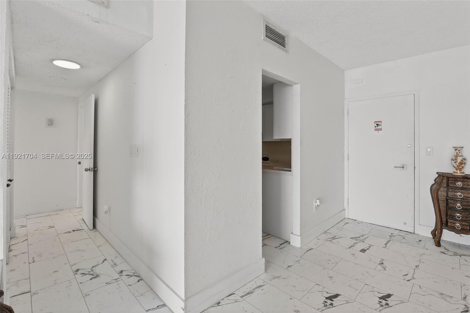 300 Bayview Dr 308 photo 13