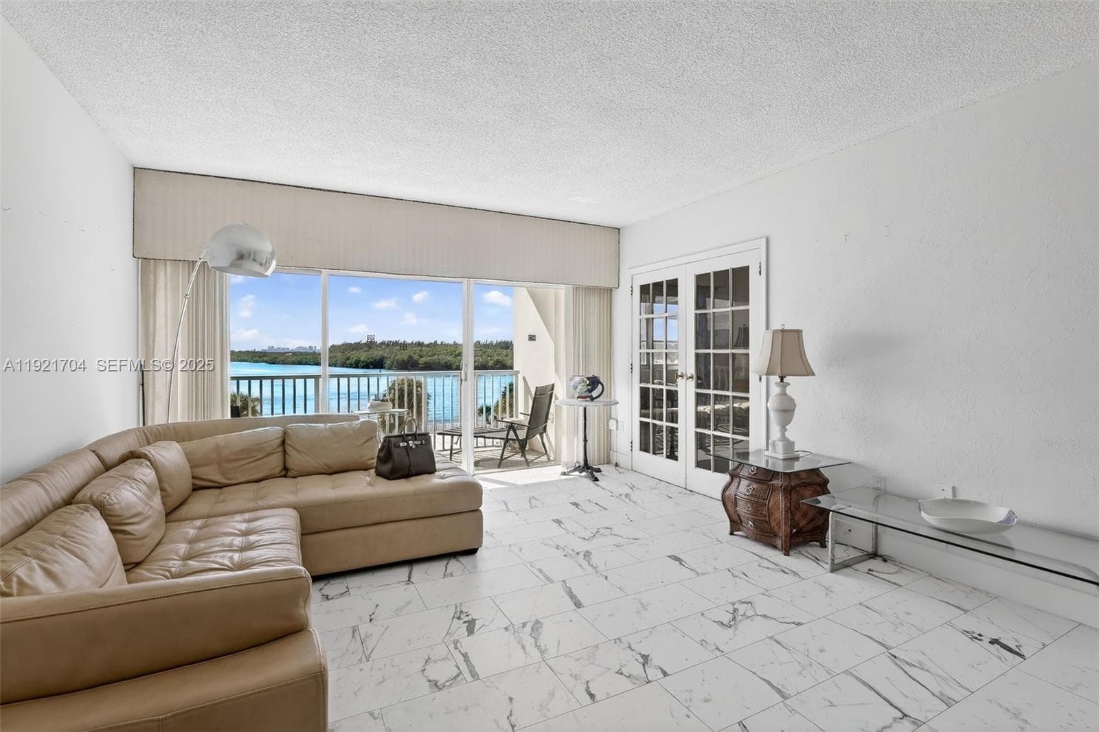300 Bayview Dr 308 photo 7