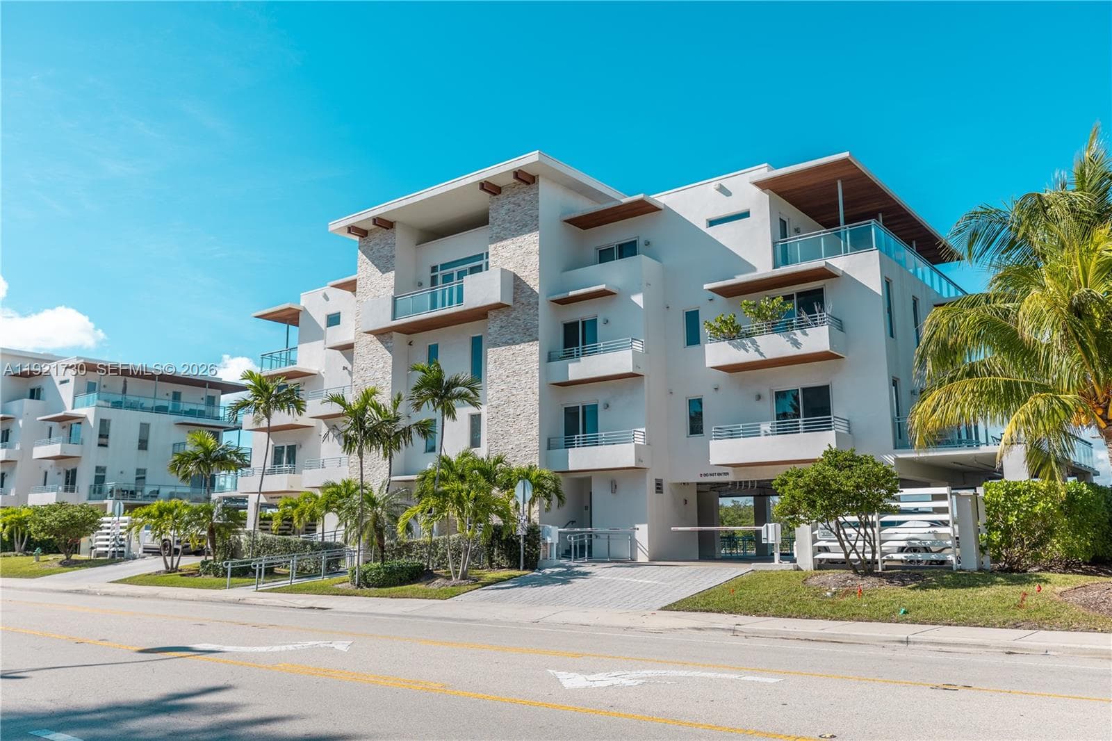 6100 N Ocean Dr 3N photo 4