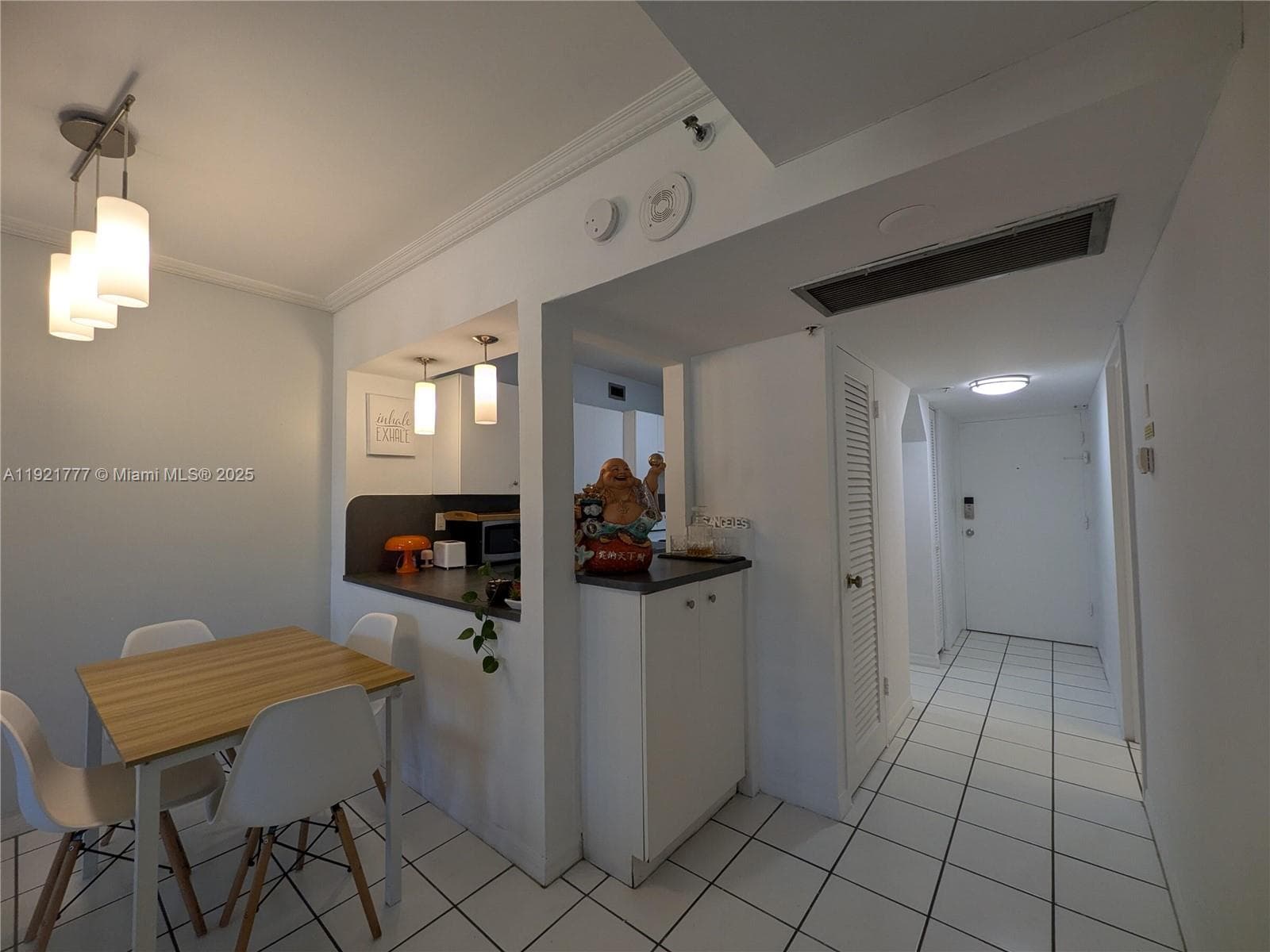 100 Lincoln Rd 904 photo 17