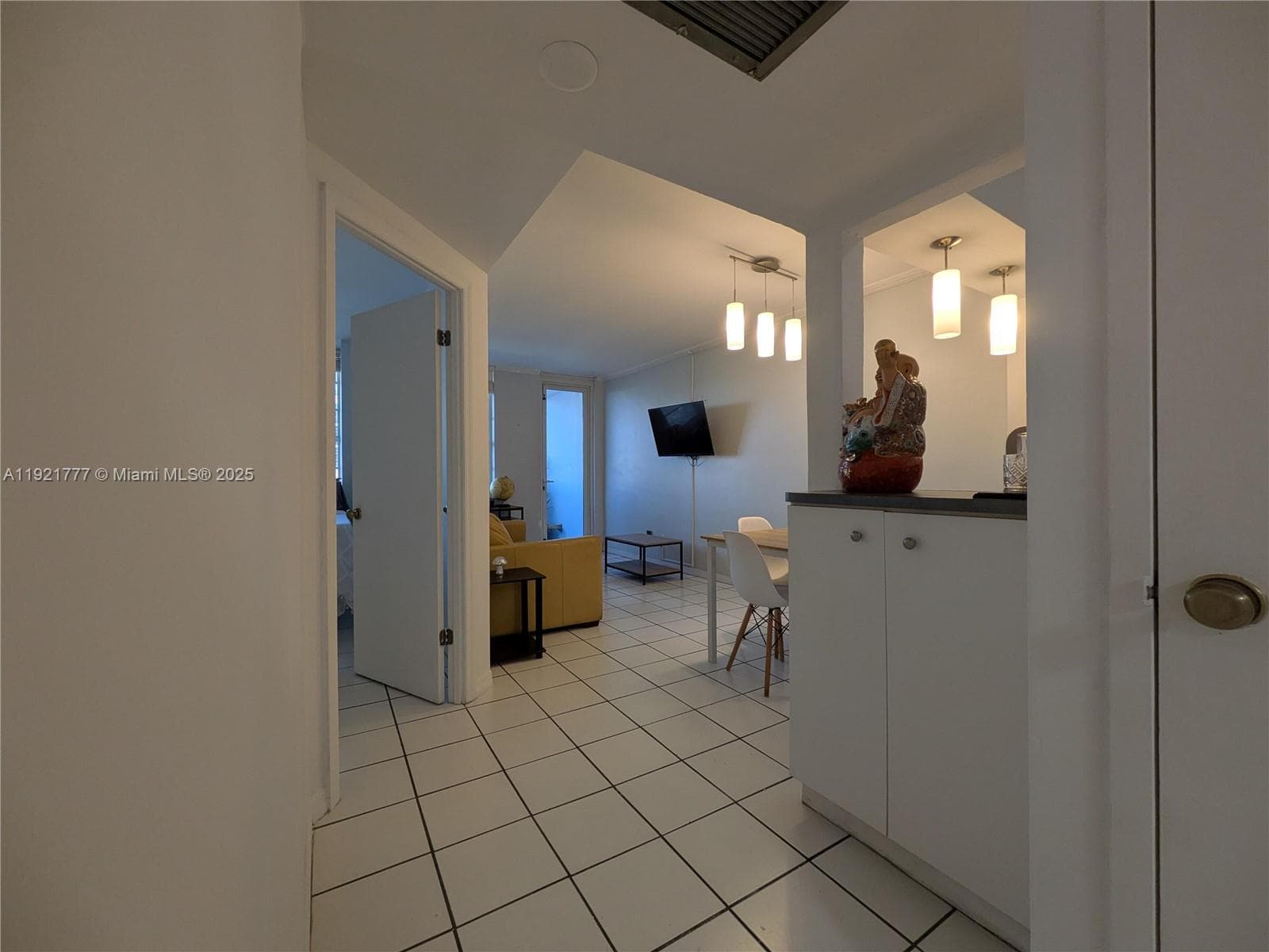 100 Lincoln Rd 904 photo 12