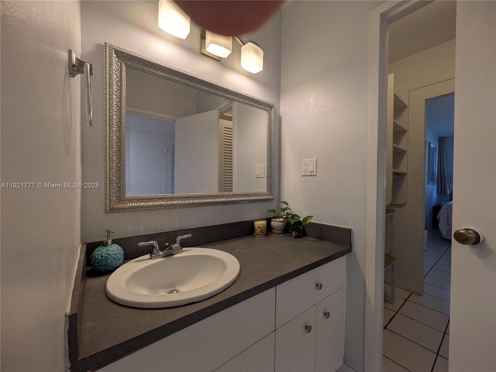 100 Lincoln Rd 904 photo 10
