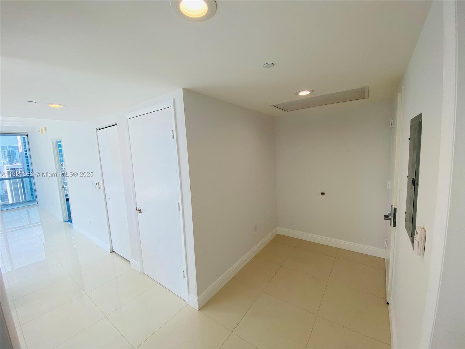 475 Brickell Ave 3715 photo 17