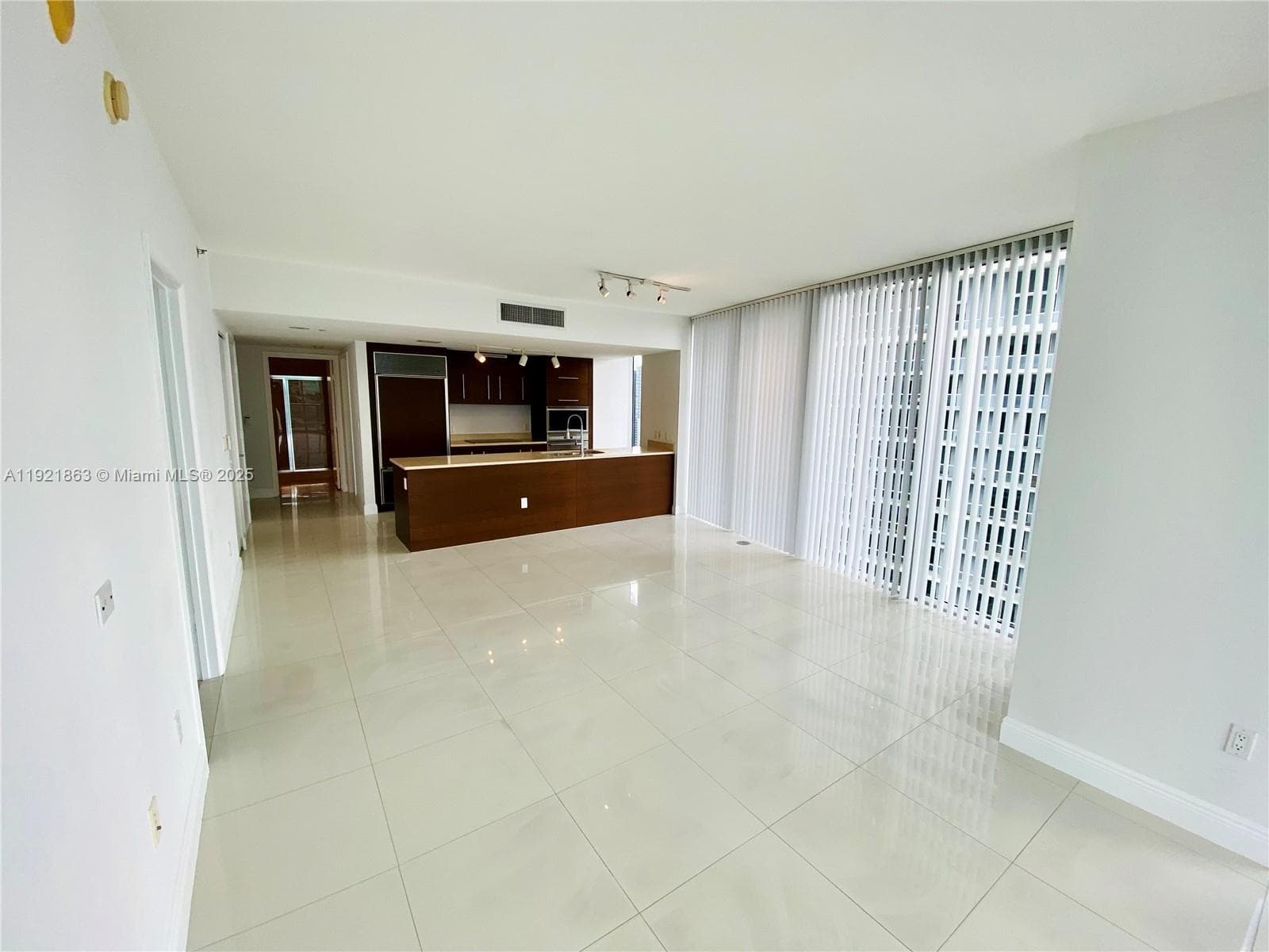 475 Brickell Ave 3715 photo 7