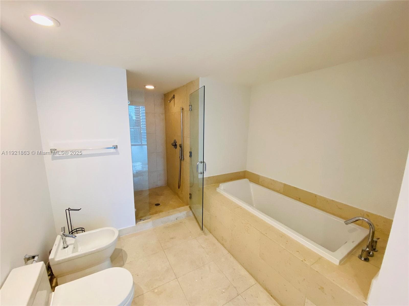 475 Brickell Ave 3715 photo 14