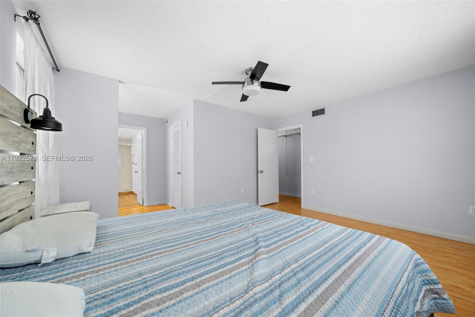 3551 NE 169th St 212 photo 10
