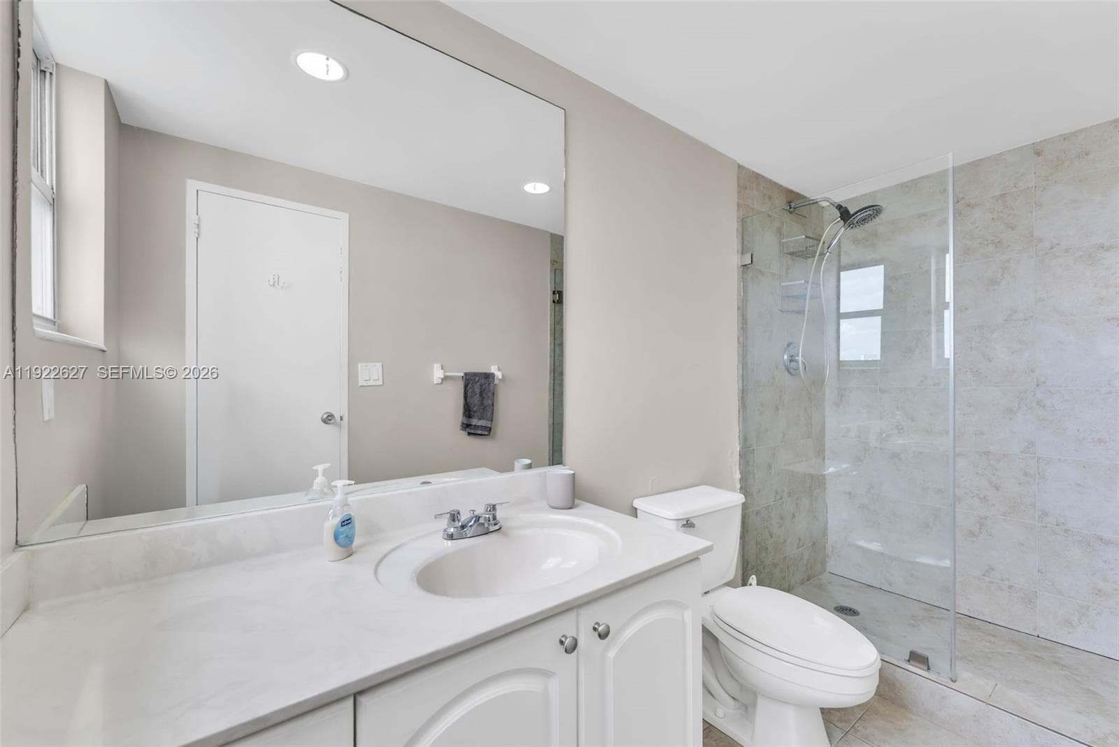 3801 S Ocean Dr 7V photo 21