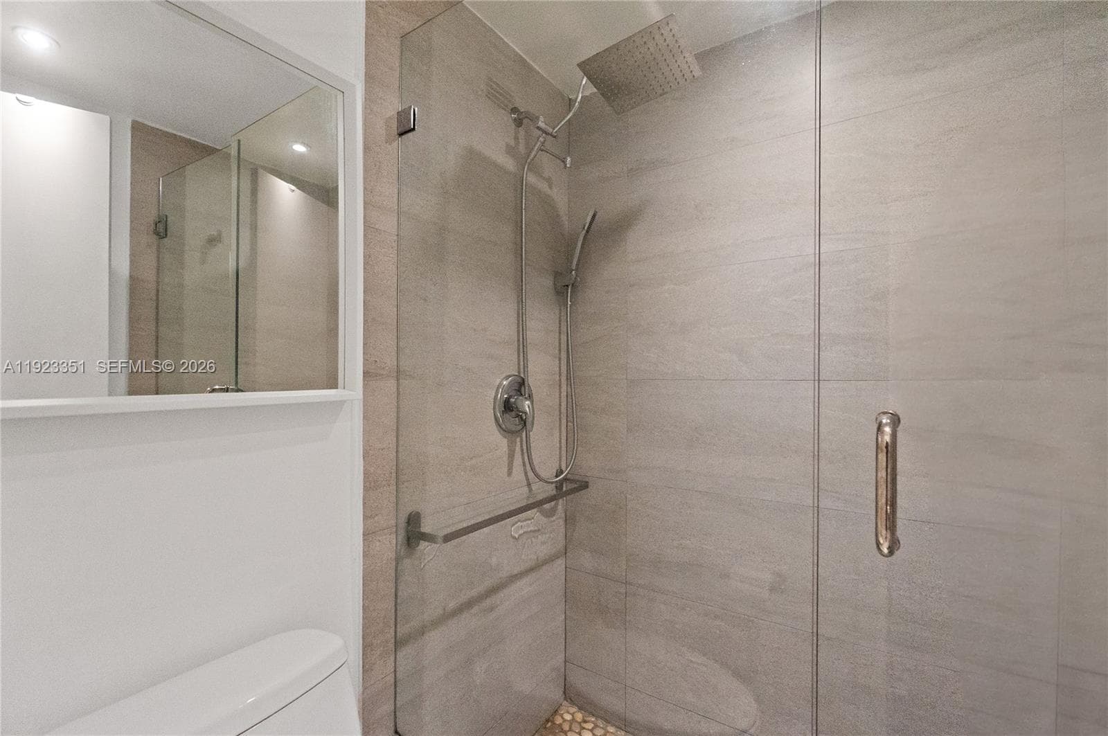 100 Lincoln Rd 410 photo 12