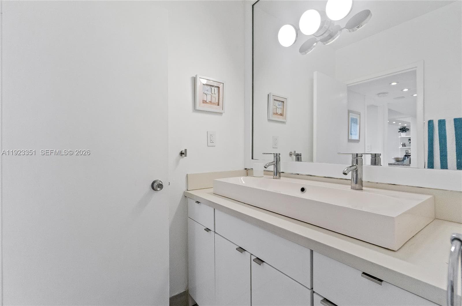 100 Lincoln Rd 410 photo 11