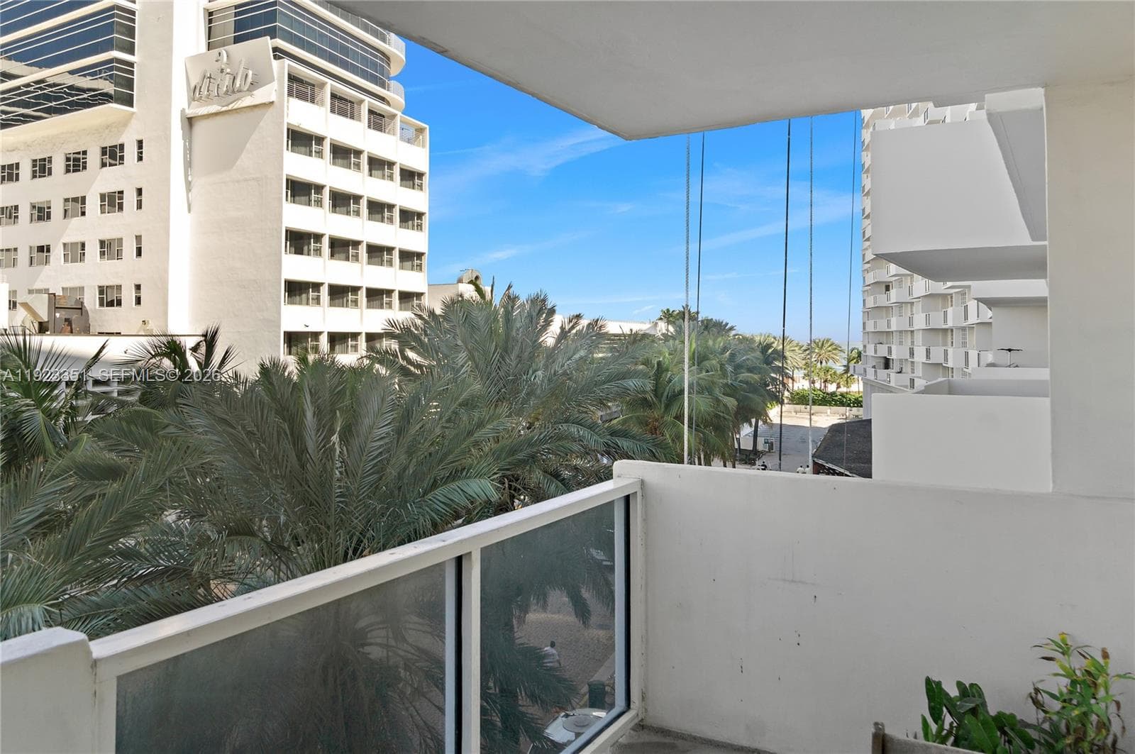 100 Lincoln Rd 410 photo 4