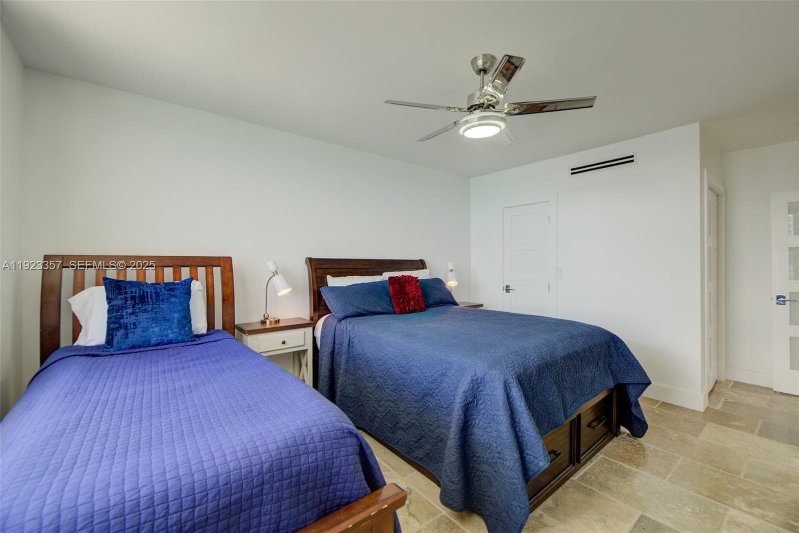 3725 S Ocean Dr PH02 photo 8