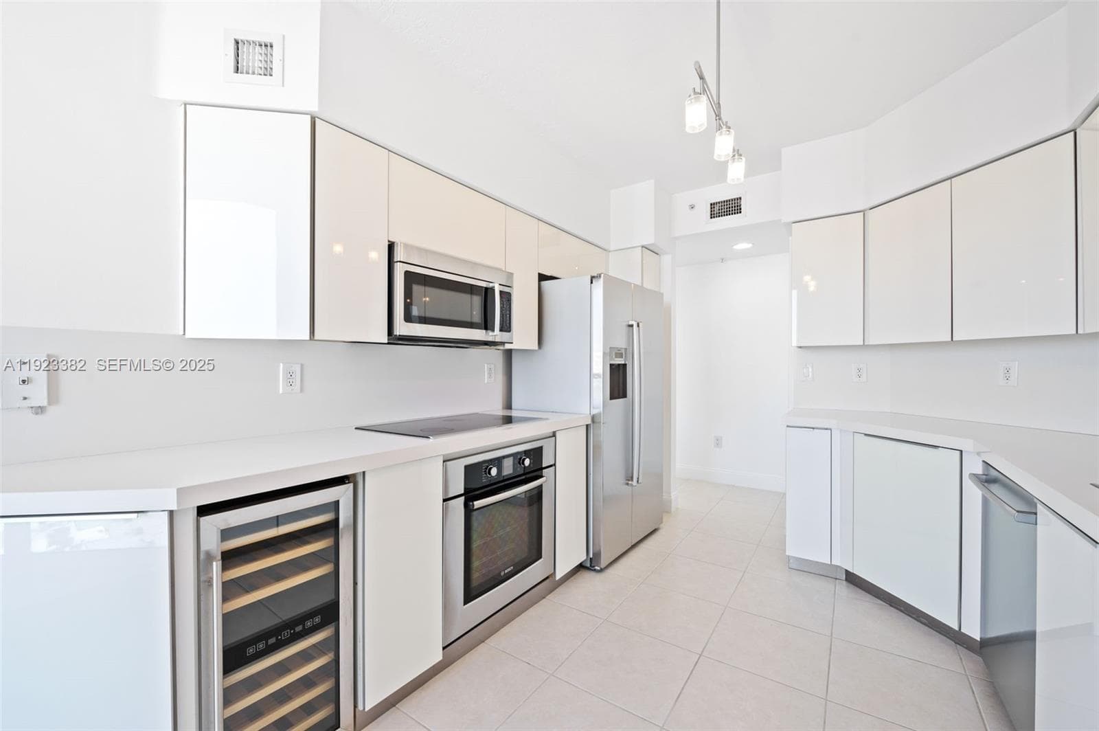 3370 Hidden Bay Dr 2102 photo 18