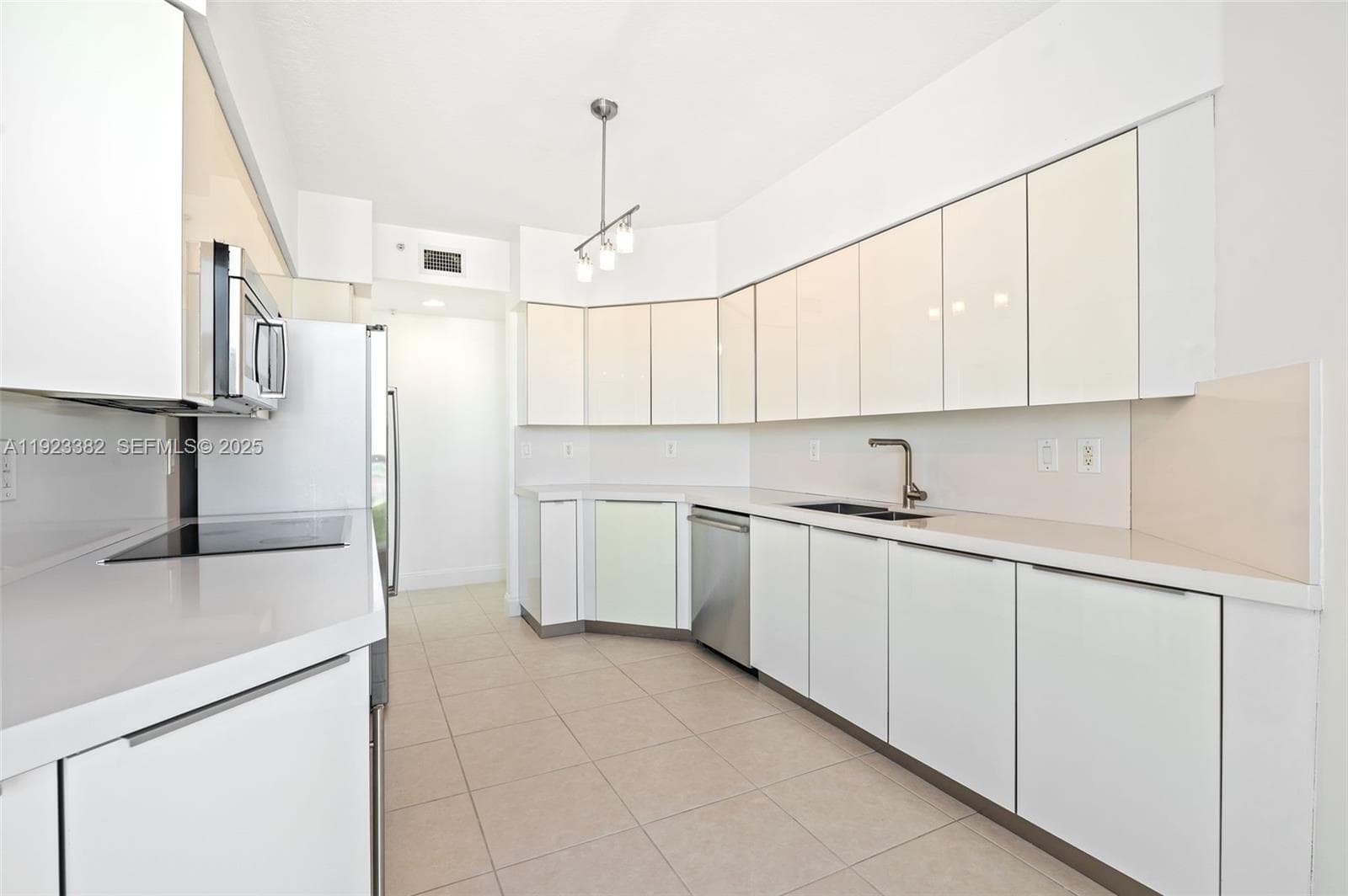 3370 Hidden Bay Dr 2102 photo 19