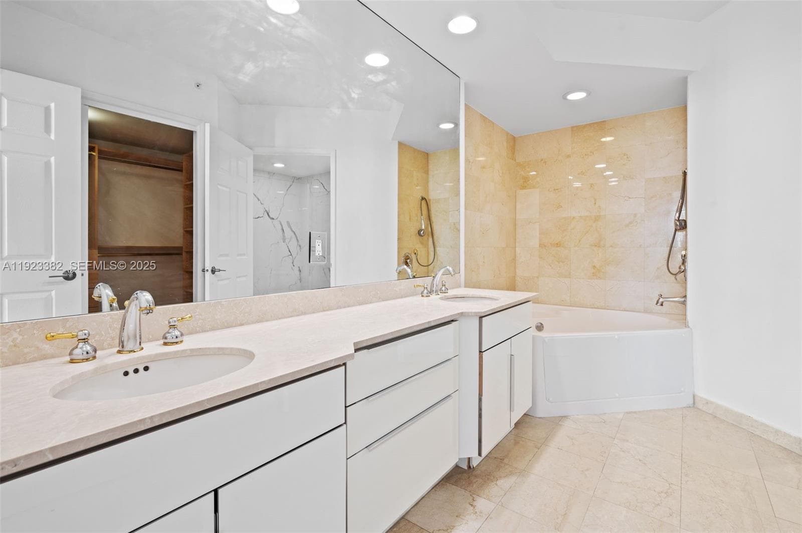 3370 Hidden Bay Dr 2102 photo 25