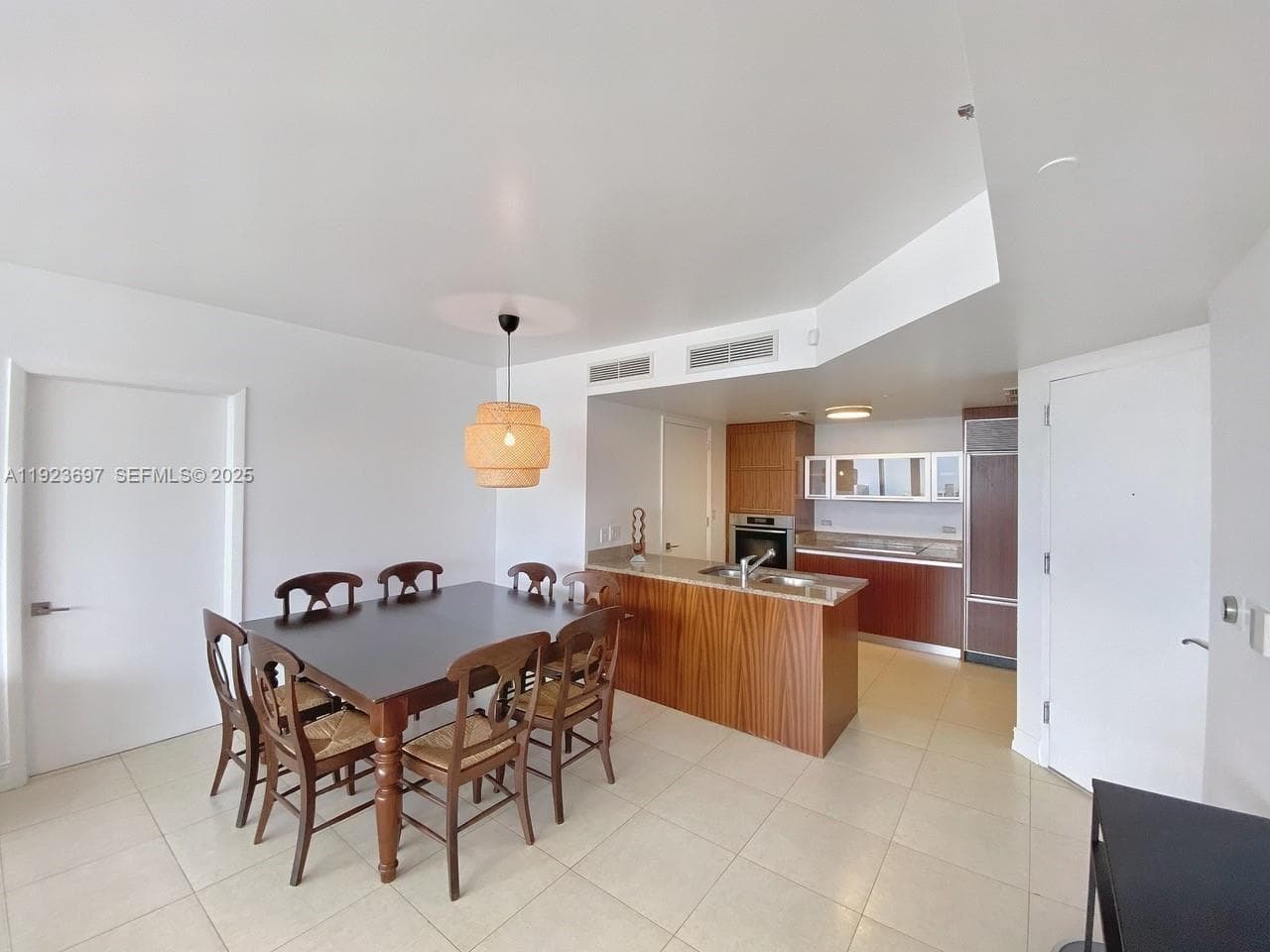 17201 Collins Ave 1009 photo 5