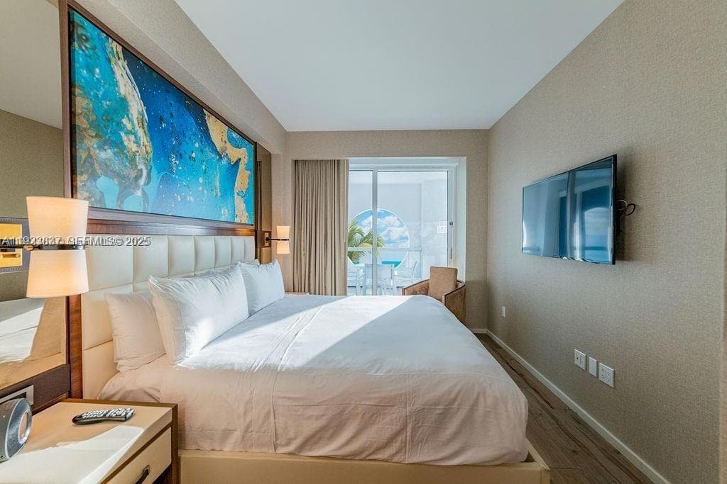 551 N Fort Lauderdale Beach Blvd R204 photo 20