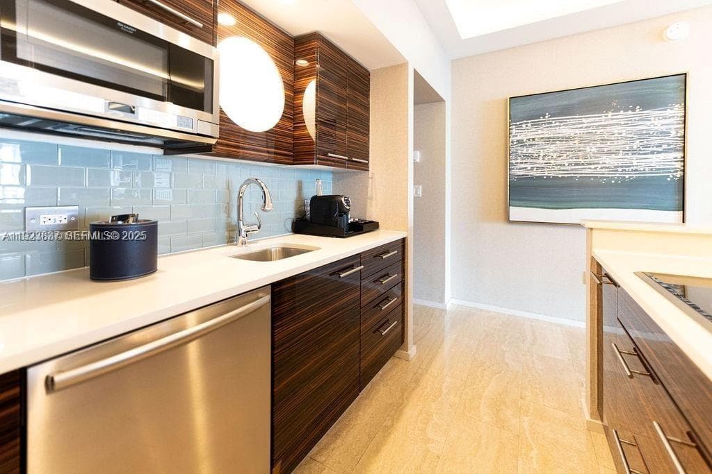 551 N Fort Lauderdale Beach Blvd R204 photo 10
