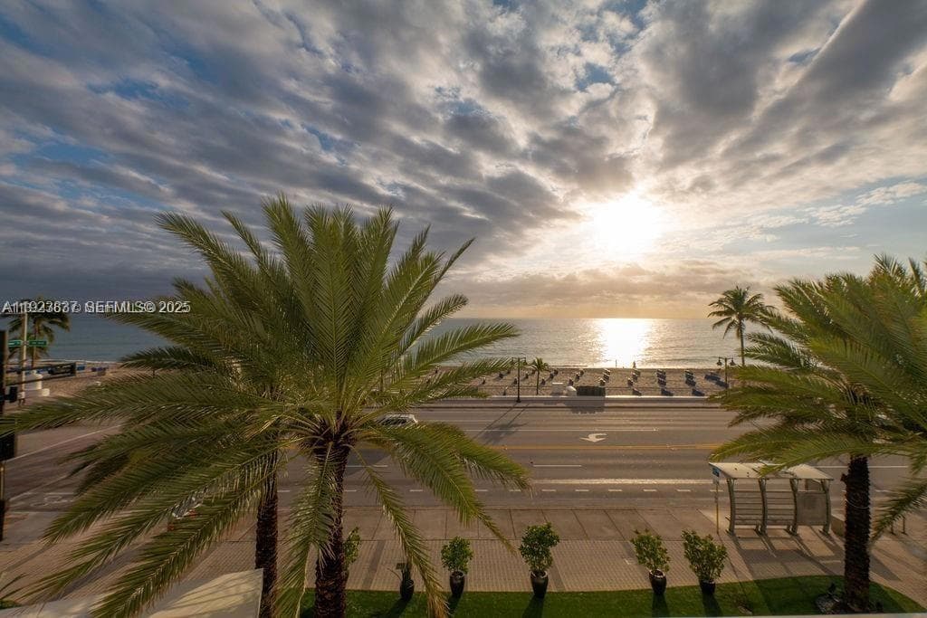551 N Fort Lauderdale Beach Blvd R204 photo 15