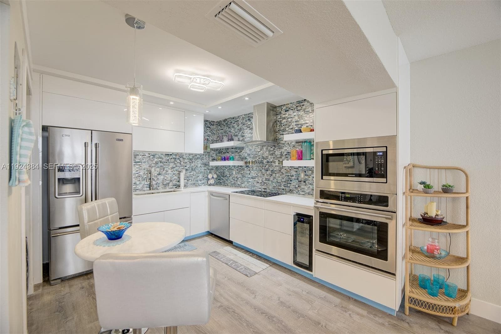 3725 S Ocean Dr 601 photo 3