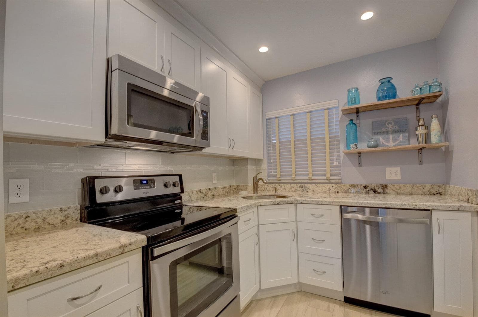 650 Snug Harbor Drive G307 photo 17