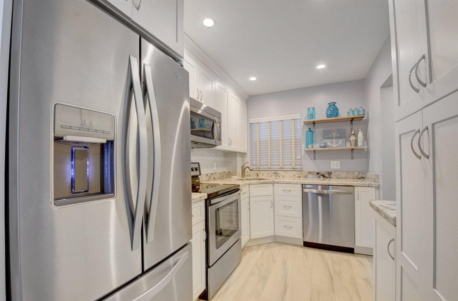 650 Snug Harbor Drive G307 photo 19