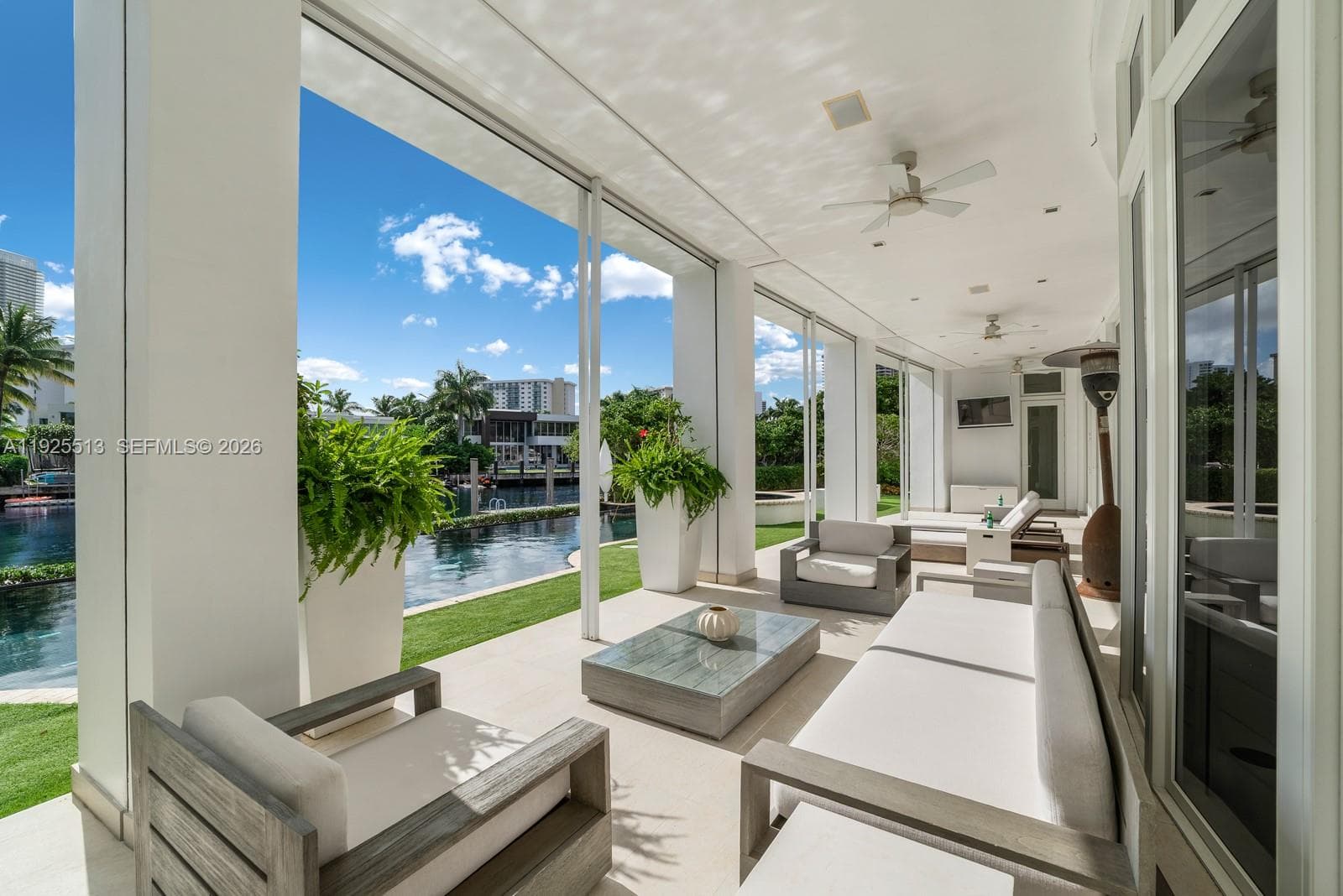 142 S Island Dr photo 12