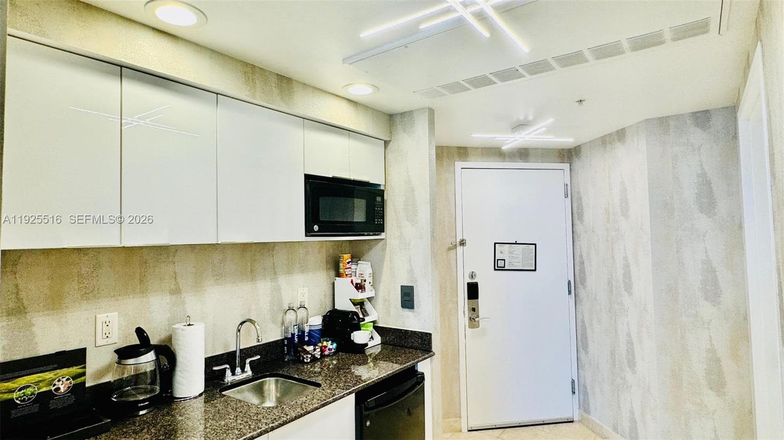 18001 Collins Ave 2512 photo 17