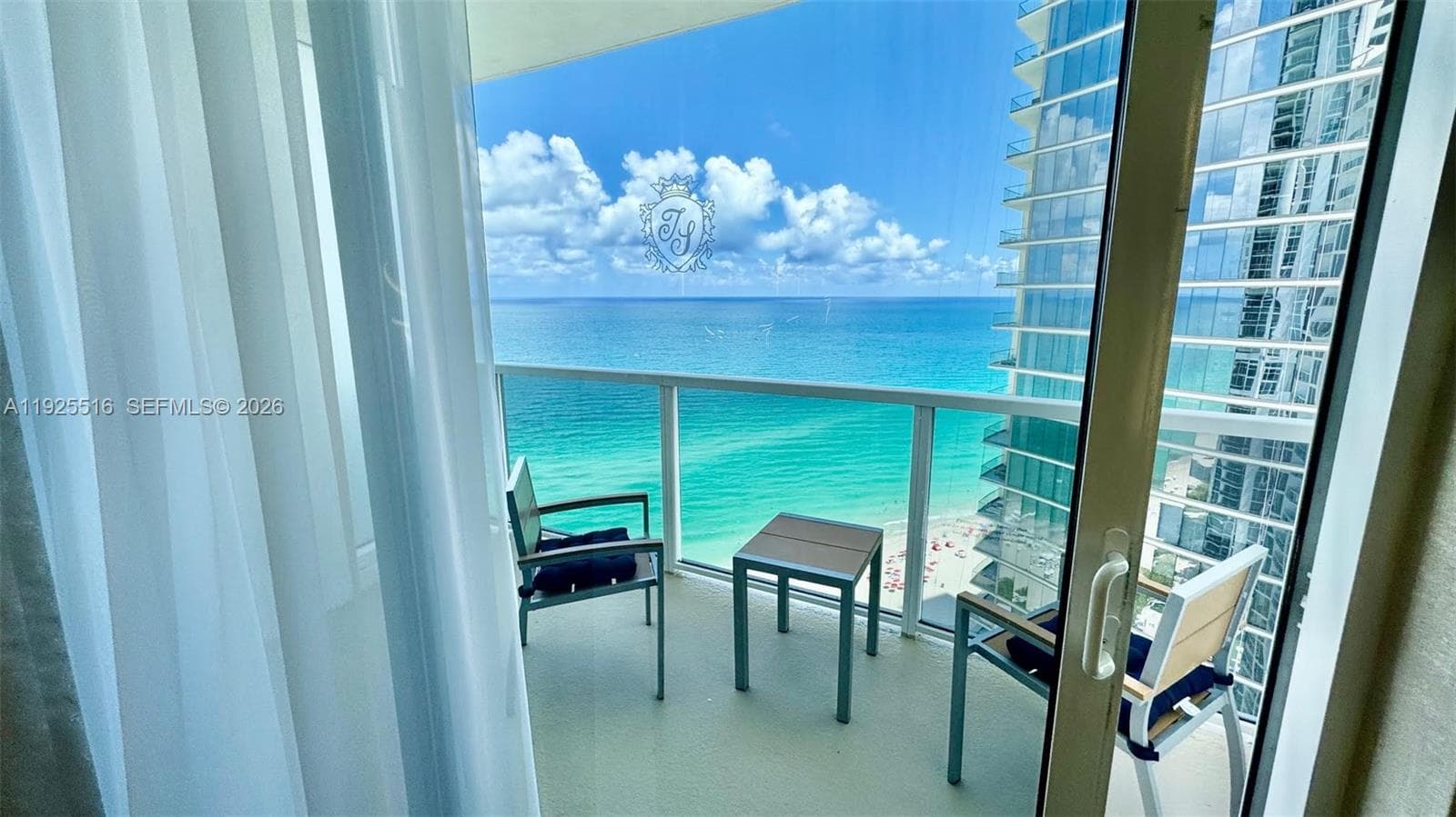 18001 Collins Ave 2512 photo 3