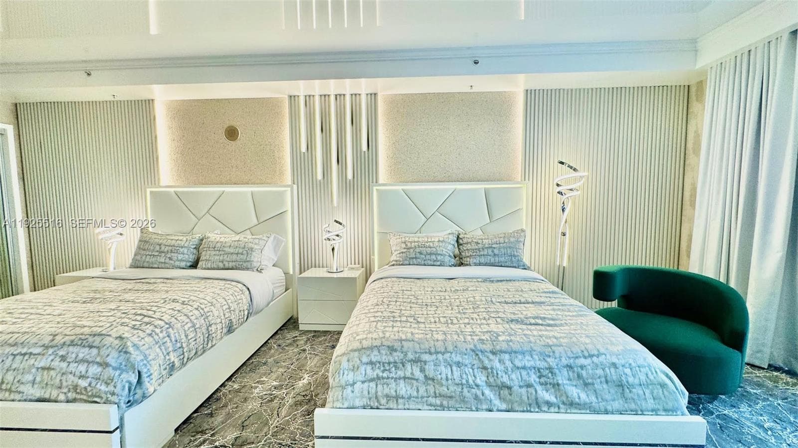 18001 Collins Ave 2512 photo 4