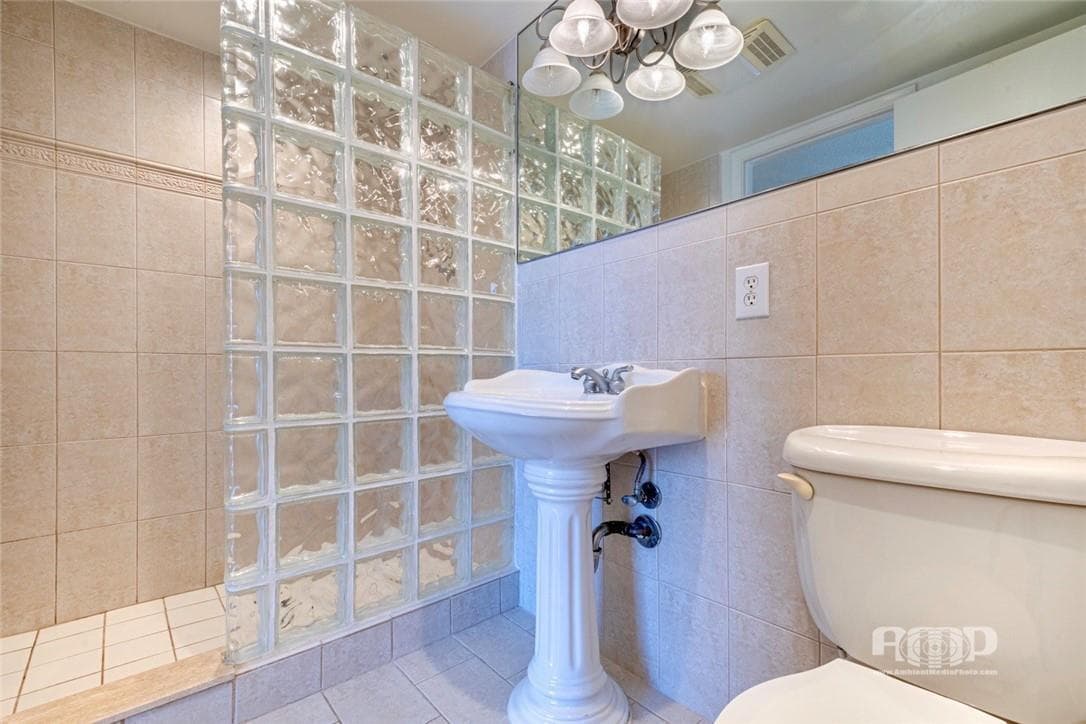 3100 NE 48th Street 908 photo 20