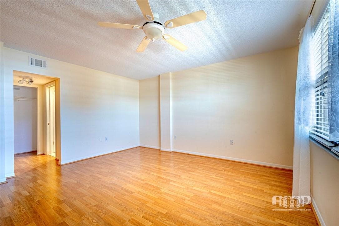 3100 NE 48th Street 908 photo 10