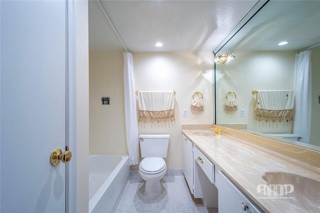 3100 NE 48th Street 908 photo 11