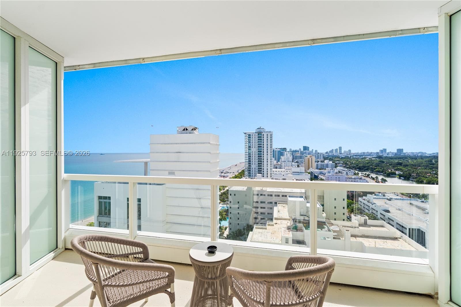 4391 Collins Ave 1814 photo 5