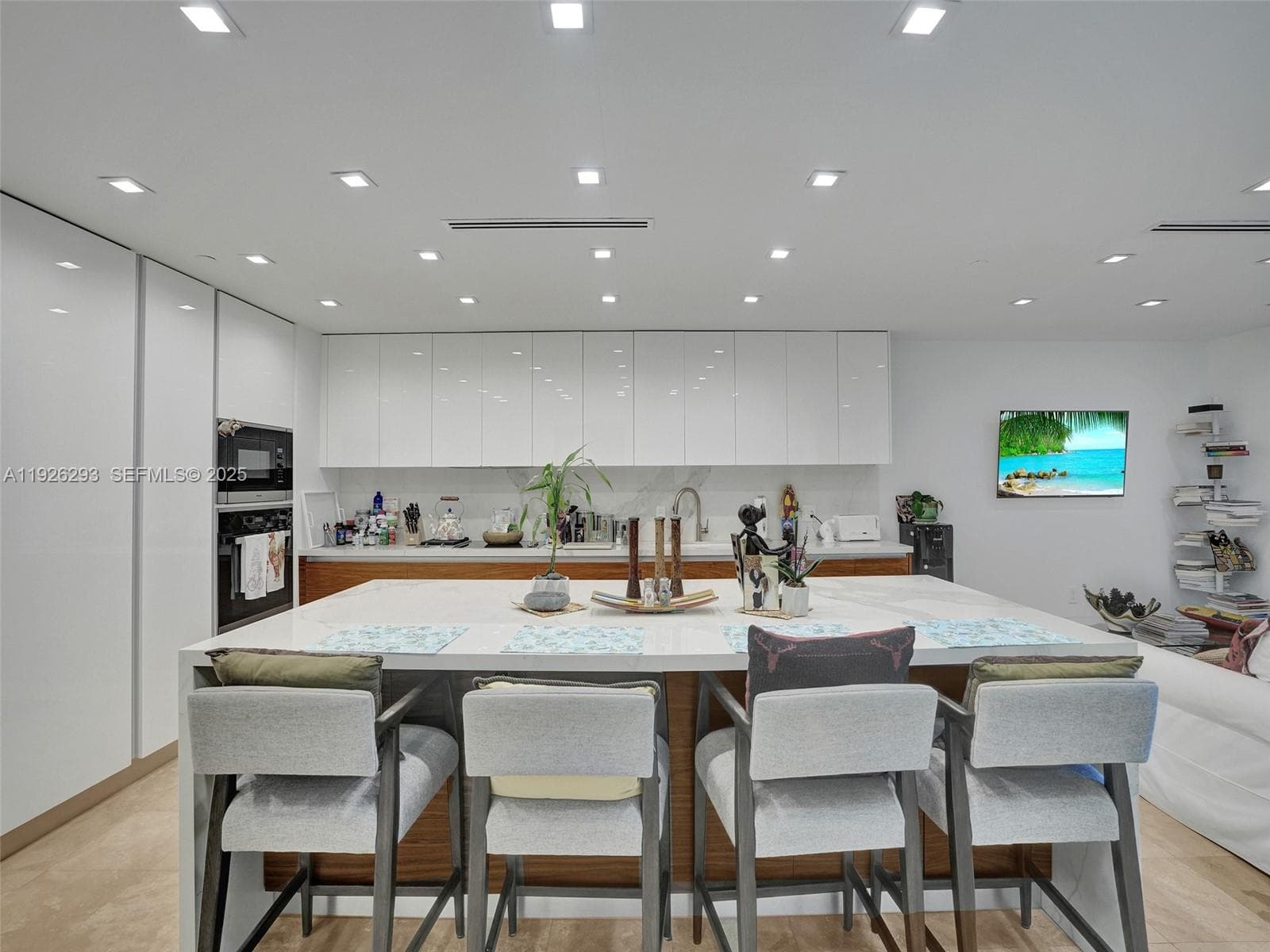 3201 NE 183rd St 704 photo 11