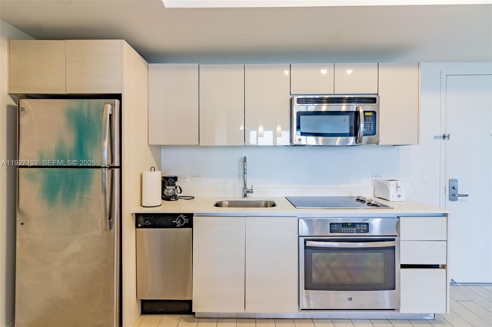 2602 E Hallandale Beach Blvd R708 photo 6