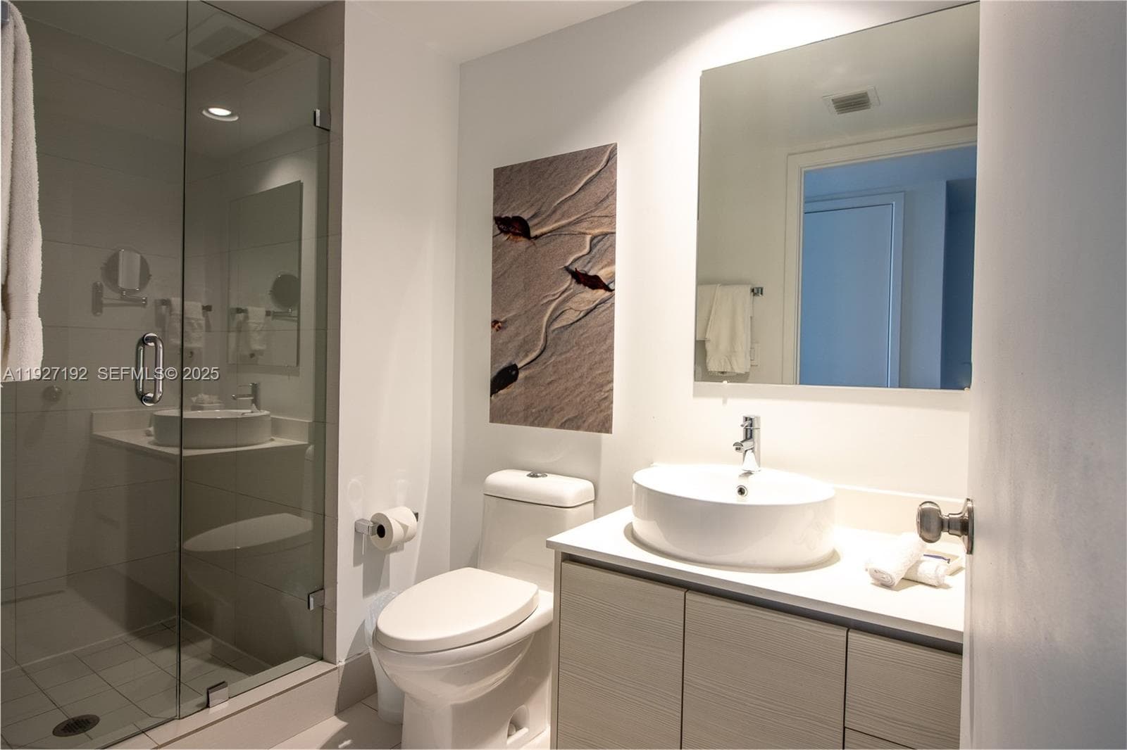 2602 E Hallandale Beach Blvd R708 photo 21