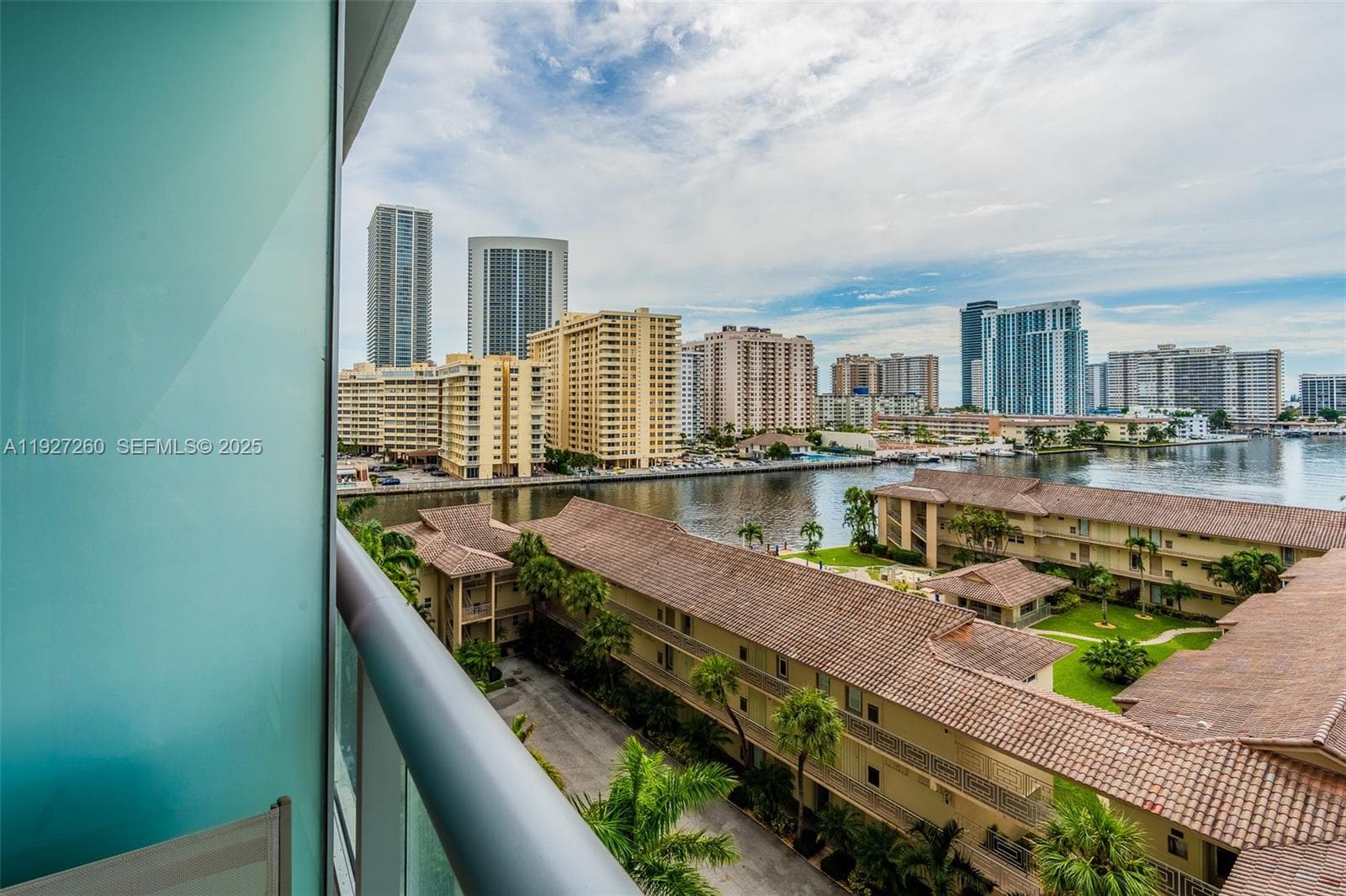 2602 E Hallandale Beach Blvd R809 photo 17