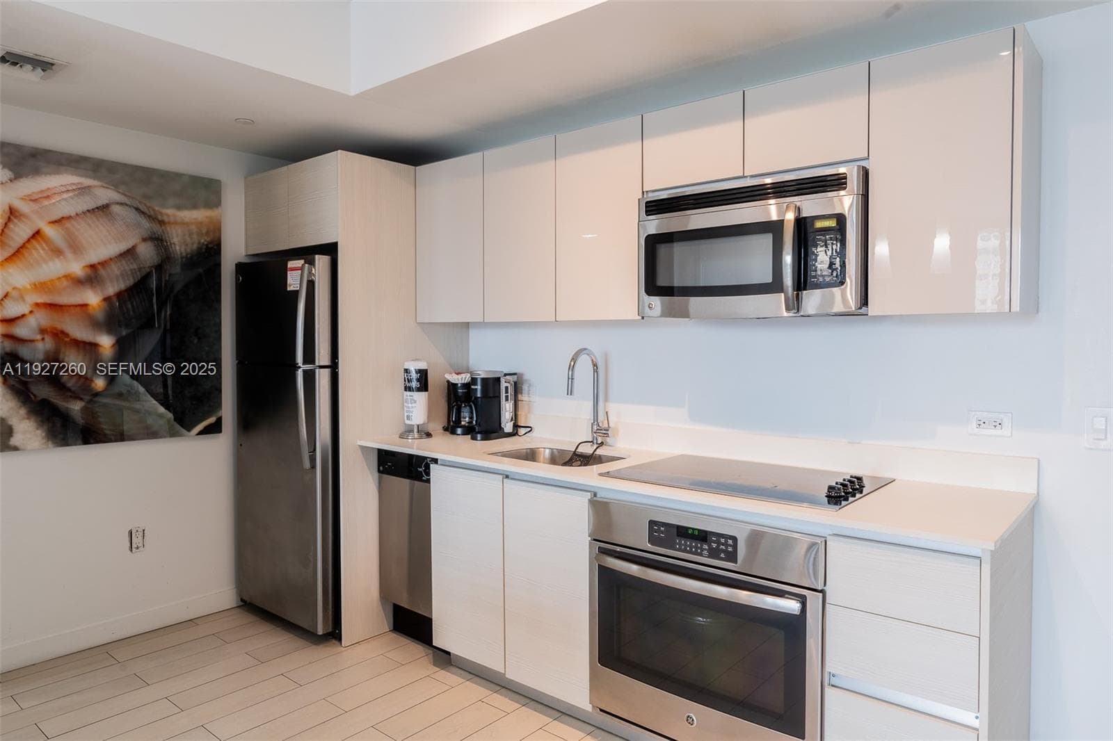2602 E Hallandale Beach Blvd R809 photo 7